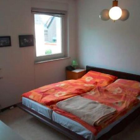 Duesseldorf - Separates, Privates Zimmer Eksteriør bilde