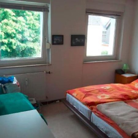 Duesseldorf - Separates, Privates Zimmer Eksteriør bilde