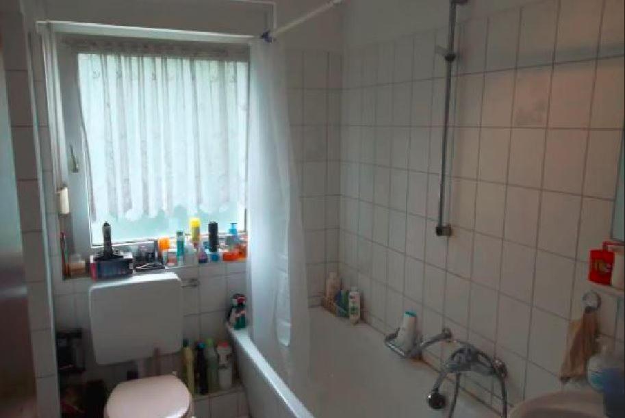Duesseldorf - Separates, Privates Zimmer Eksteriør bilde